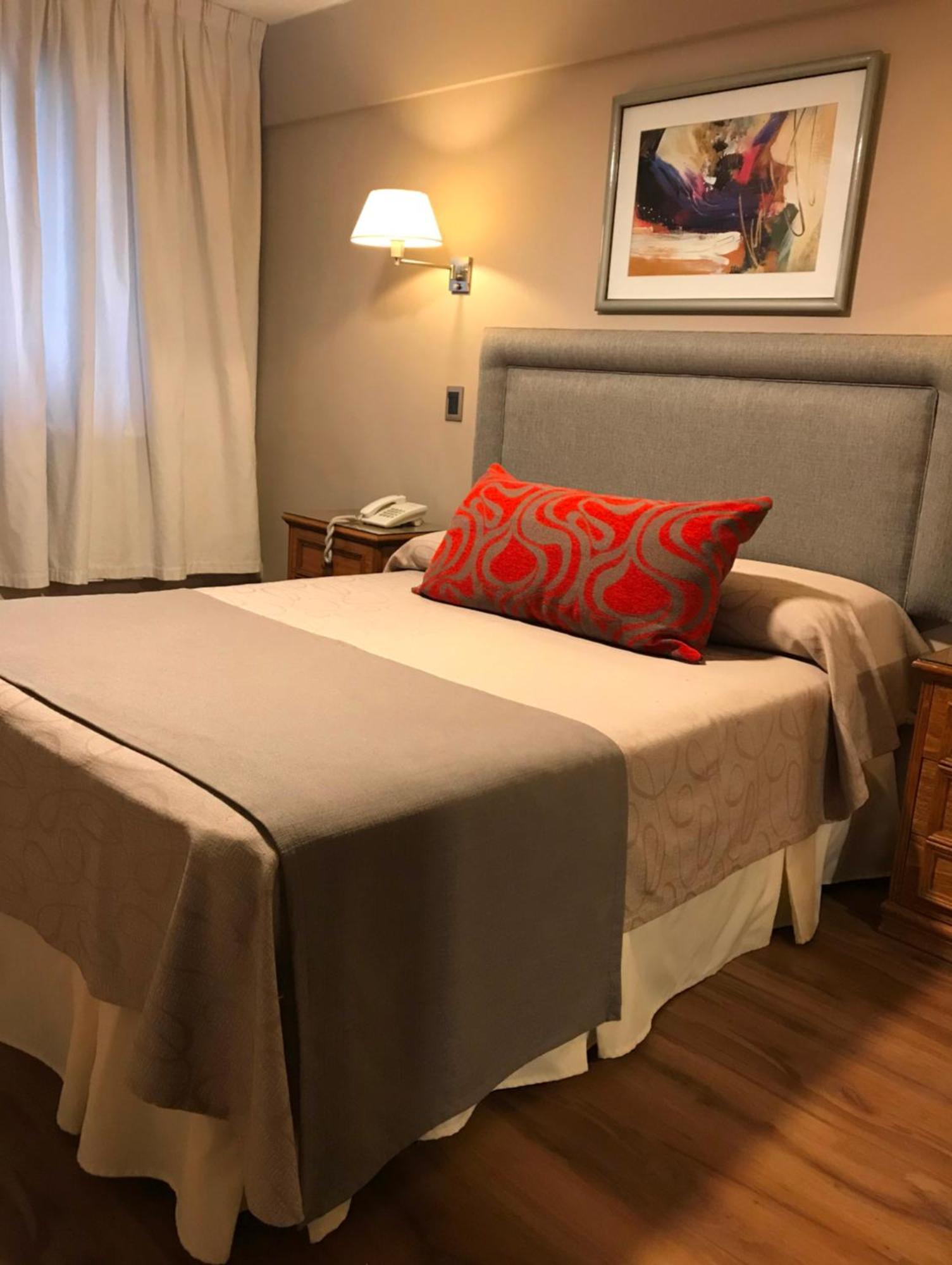 Standard Double Room,1212560836:JPEG