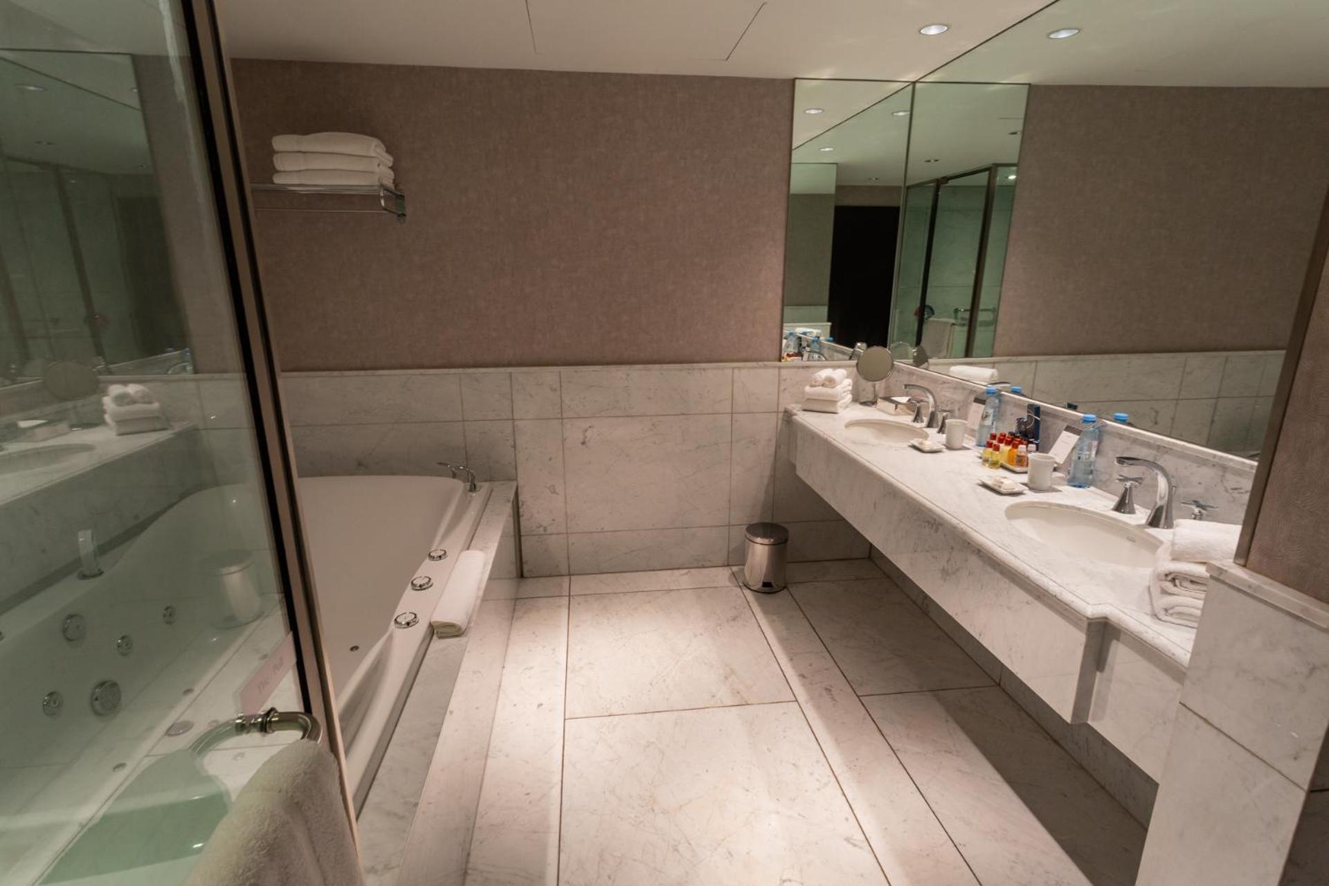 Presidential Suite 1 King