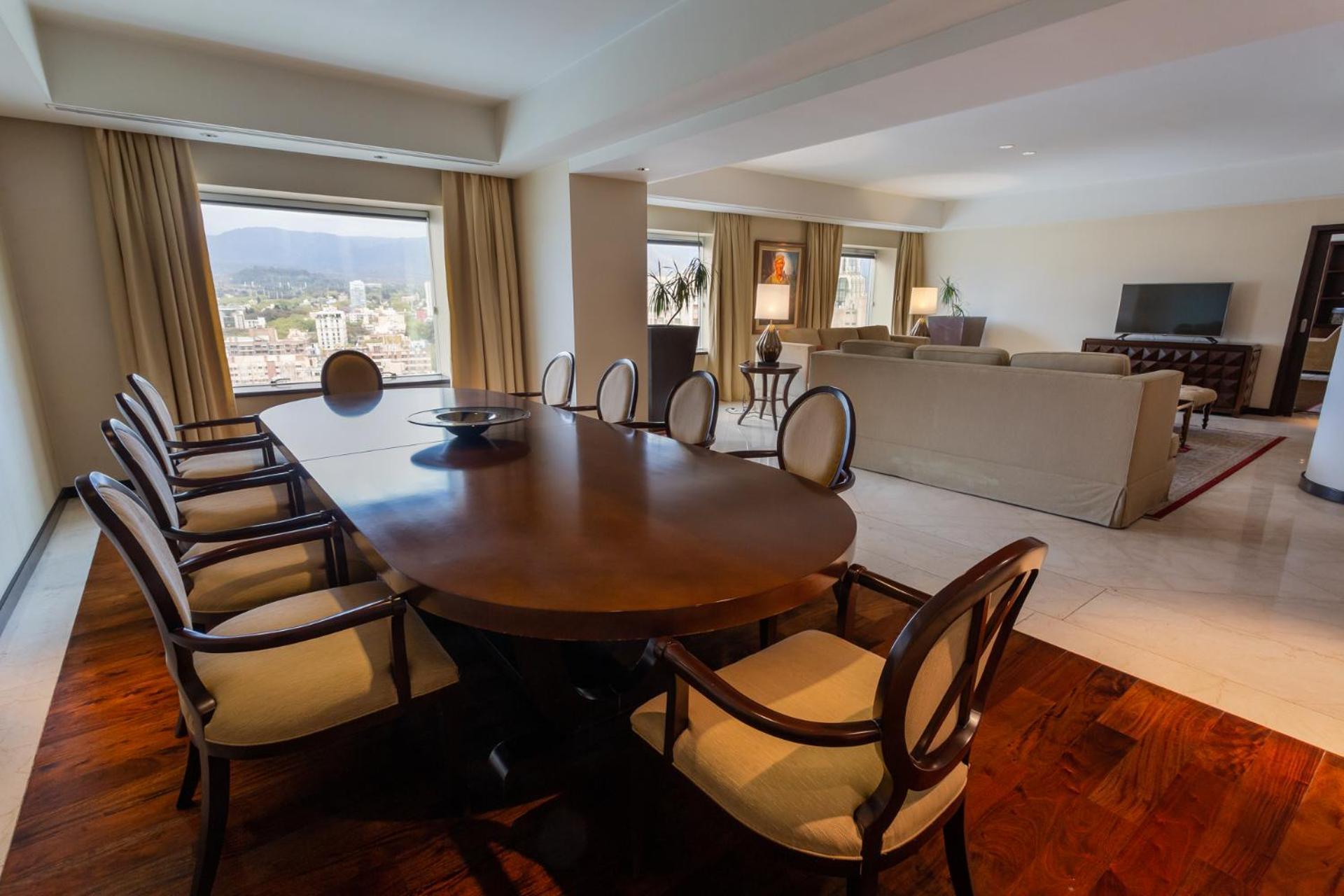 Presidential Suite 1 King