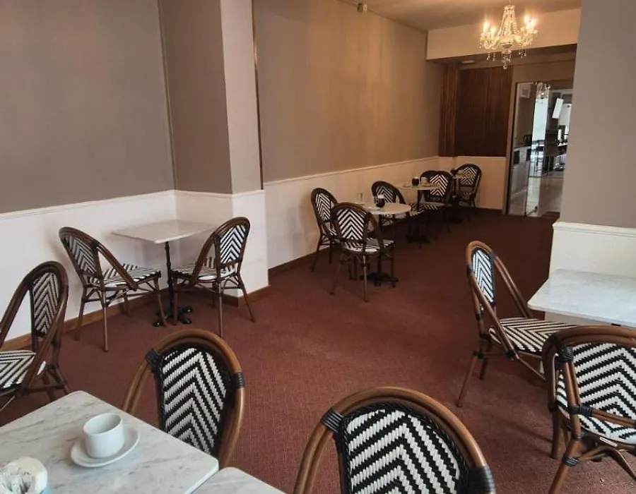Gran Hotel Dakar-1