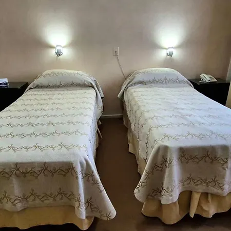 Hotel Puerta del Sol-2