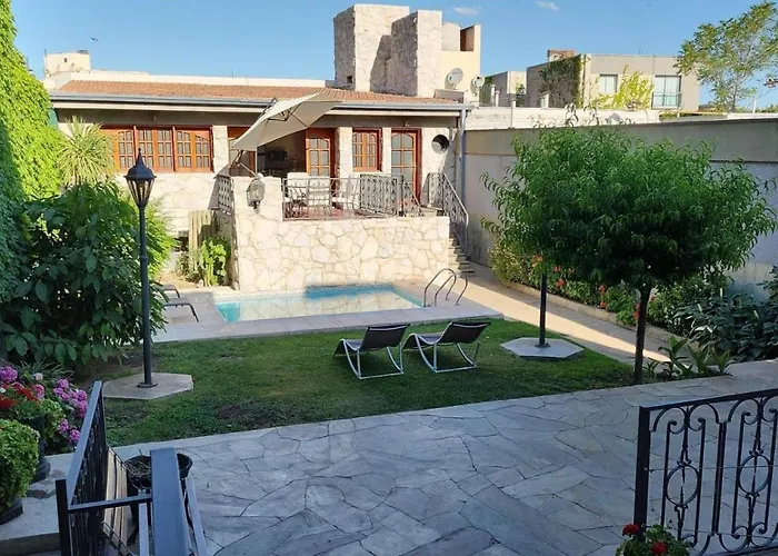 Hotel Boutique Casa & Cava Mendoza