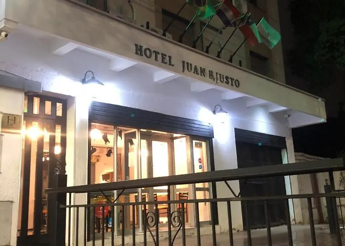 J B J Hotel Mendoza